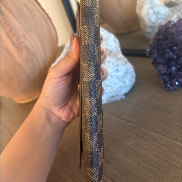 Louis Vuitton Damier Canvas Wallet - Picture 7 of 16